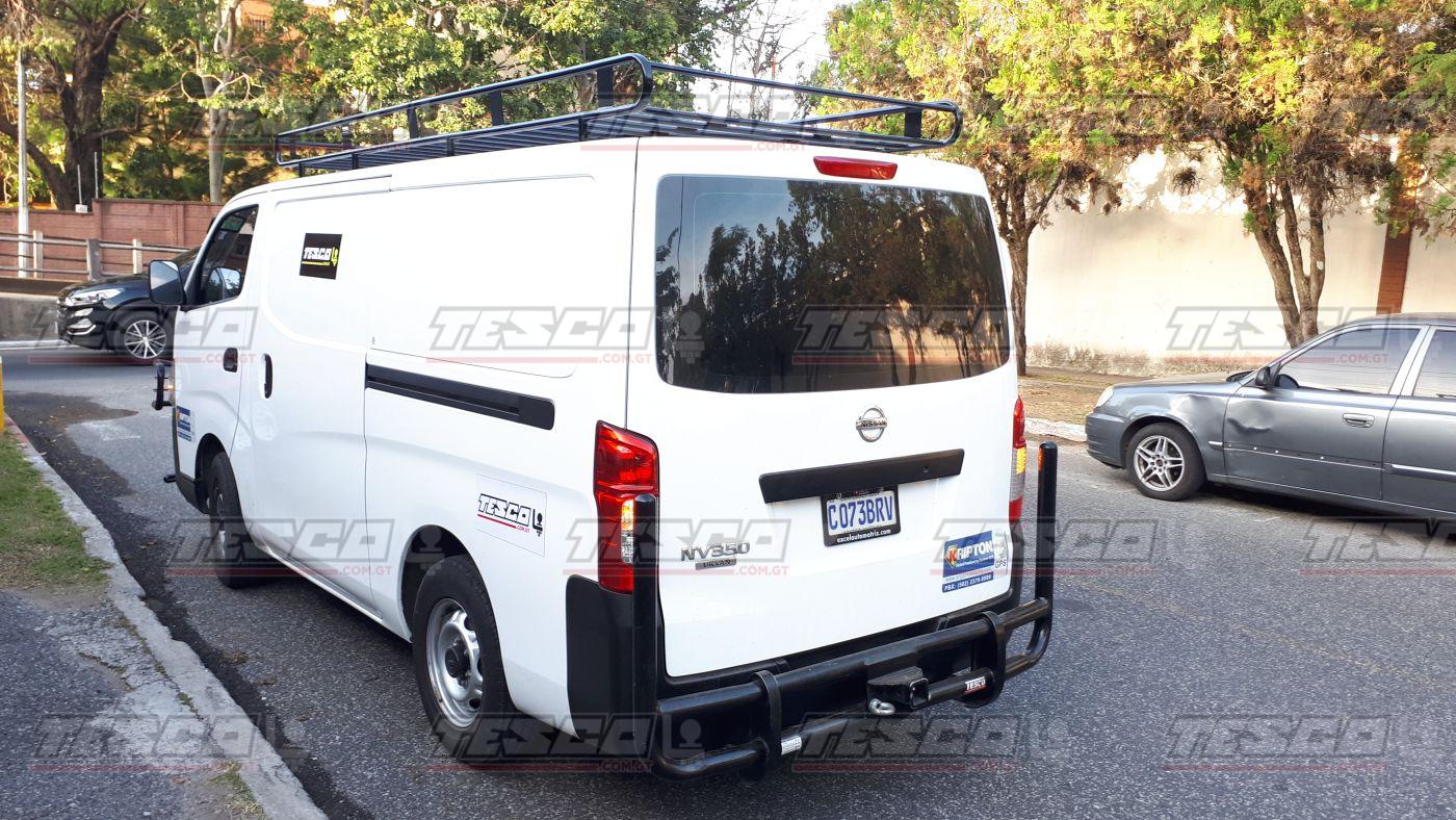 Parrilla Tipo Salchicha Custom Nissan Urban T/Bajo - Imagen 4