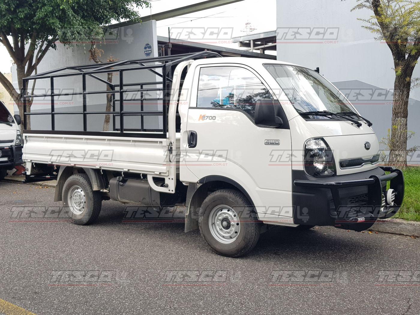 Carroceria y Defensa trasera C/Protector de Stop Kia K2700 Mod 08/22 - Imagen 4