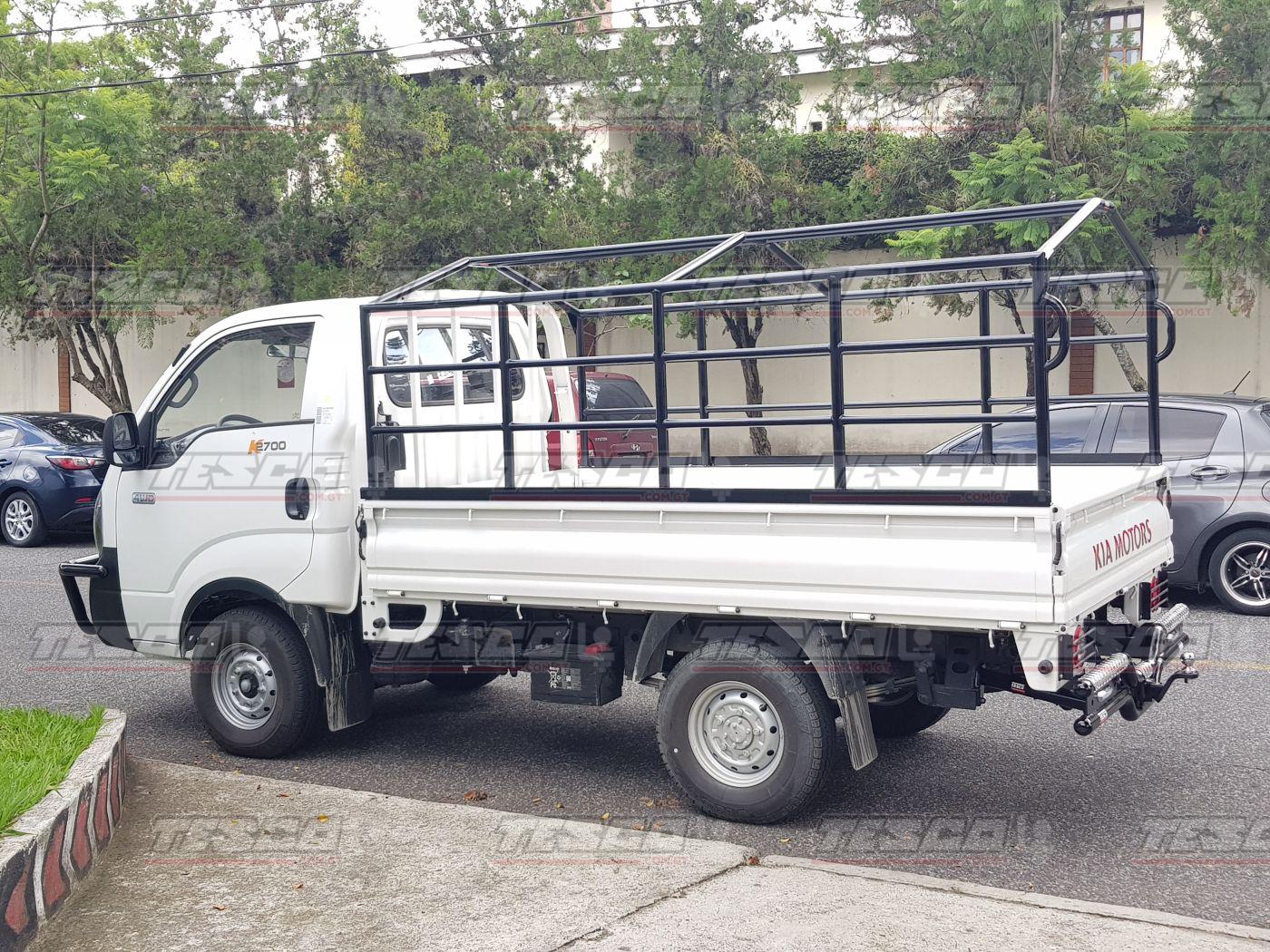 Carroceria y Defensa trasera C/Protector de Stop Kia K2700 Mod 08/22 - Imagen 2