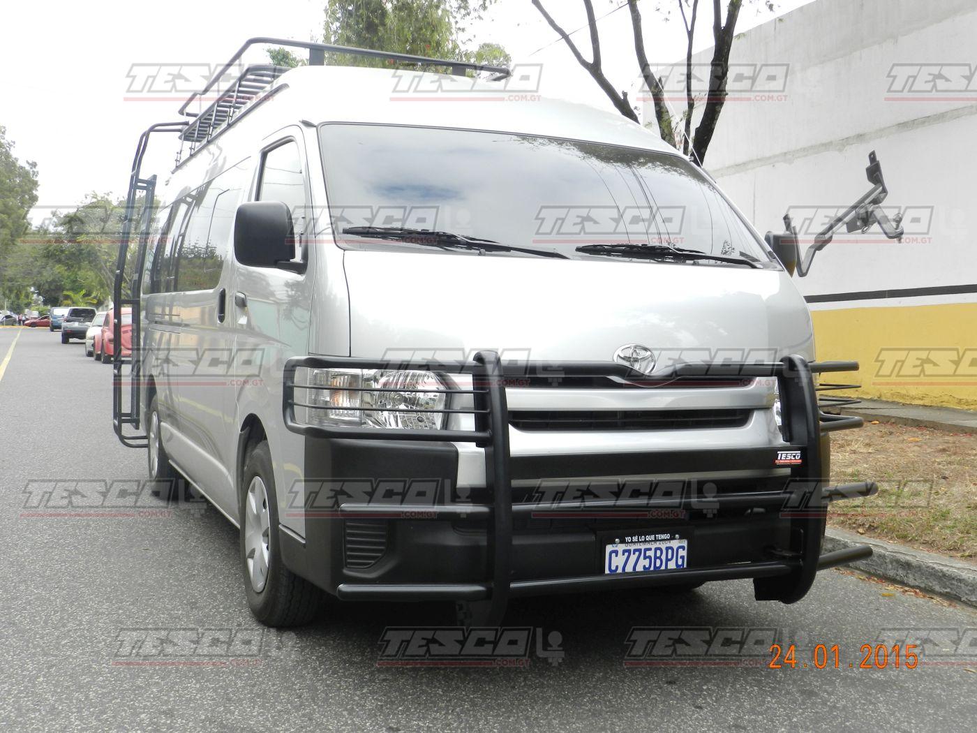 Toyota Hiace T/Alto Defensa Delantera, Trasera y Parrilla con escalera abatible Mod 06/22
