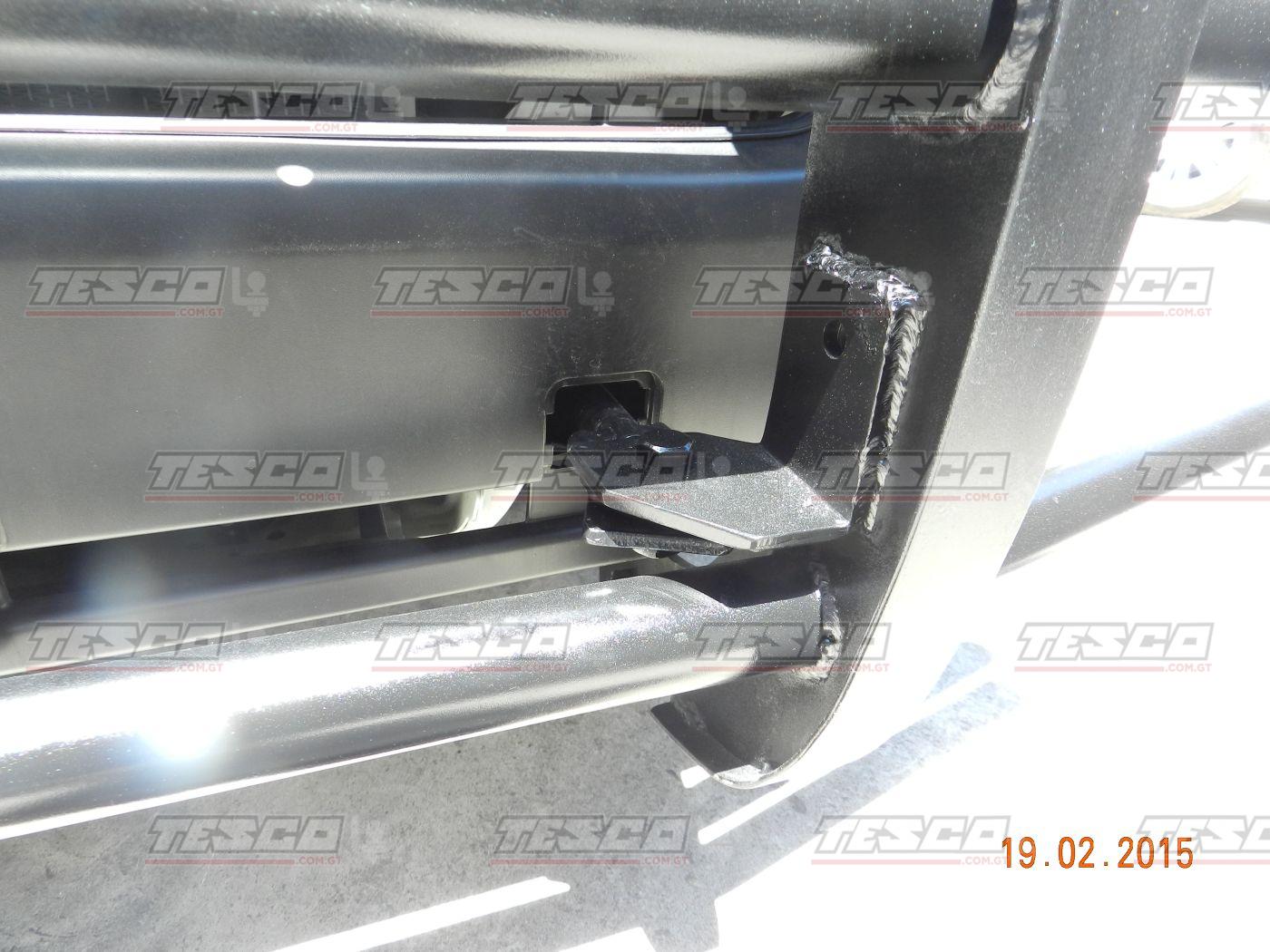 Toyota Hiace T/Bajo Defensa Delantera y Trasera - Imagen 3