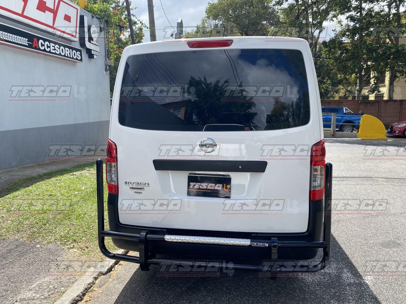Toyota Hiace T/Bajo Nissan Urban Delantera, Trasera Mod 13/22 - Imagen 5