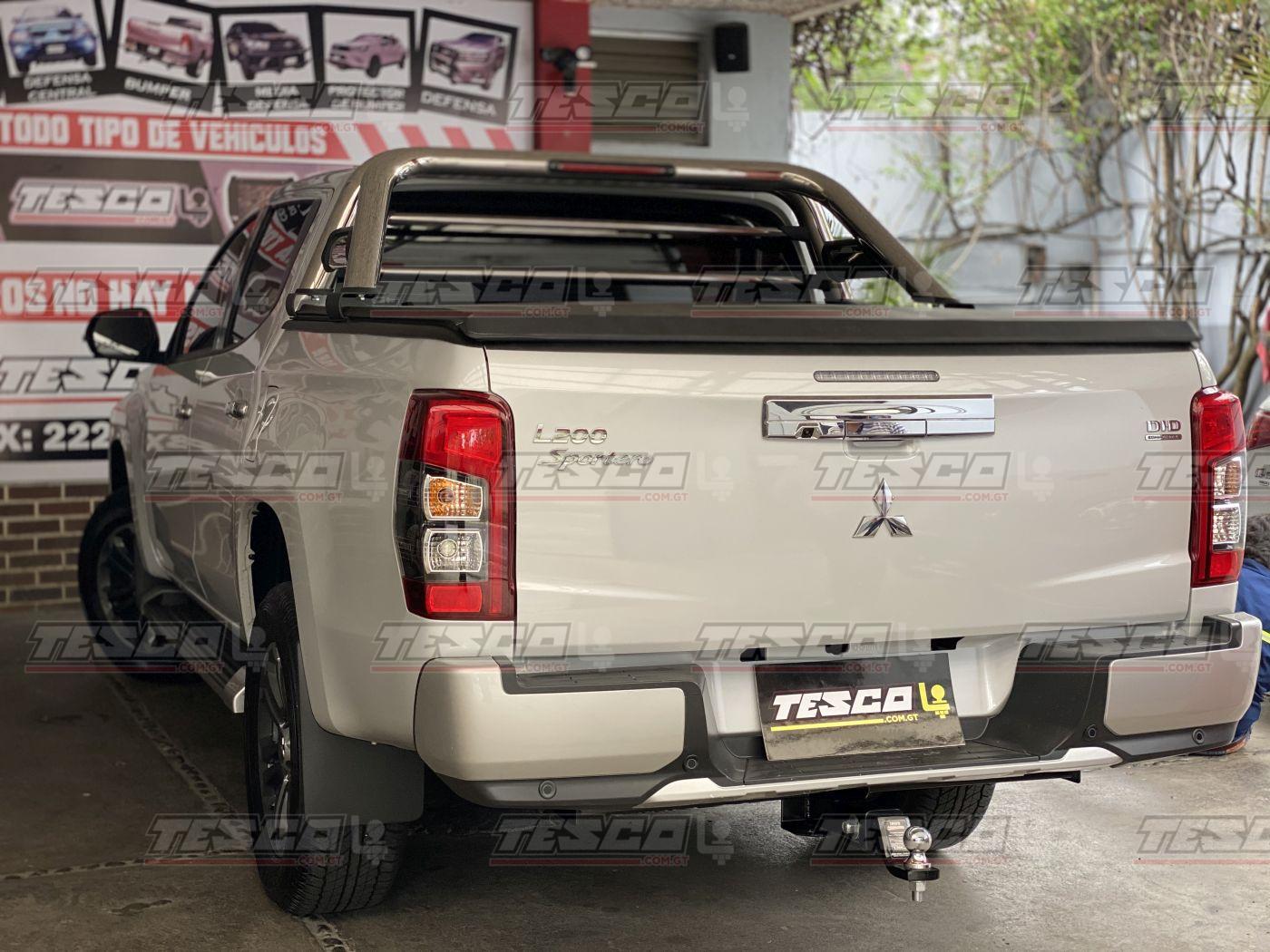 Halador Custom Mitsubishi L-200 Mod 1984/2022