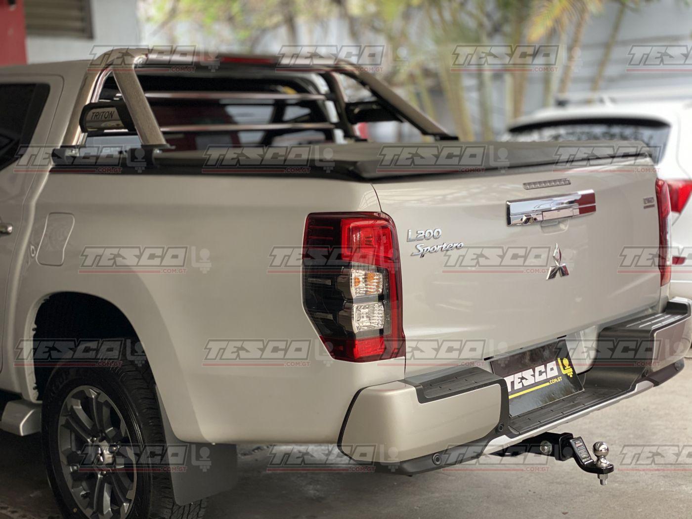 Halador Custom Mitsubishi L-200 Mod 1984/2022 - Imagen 2