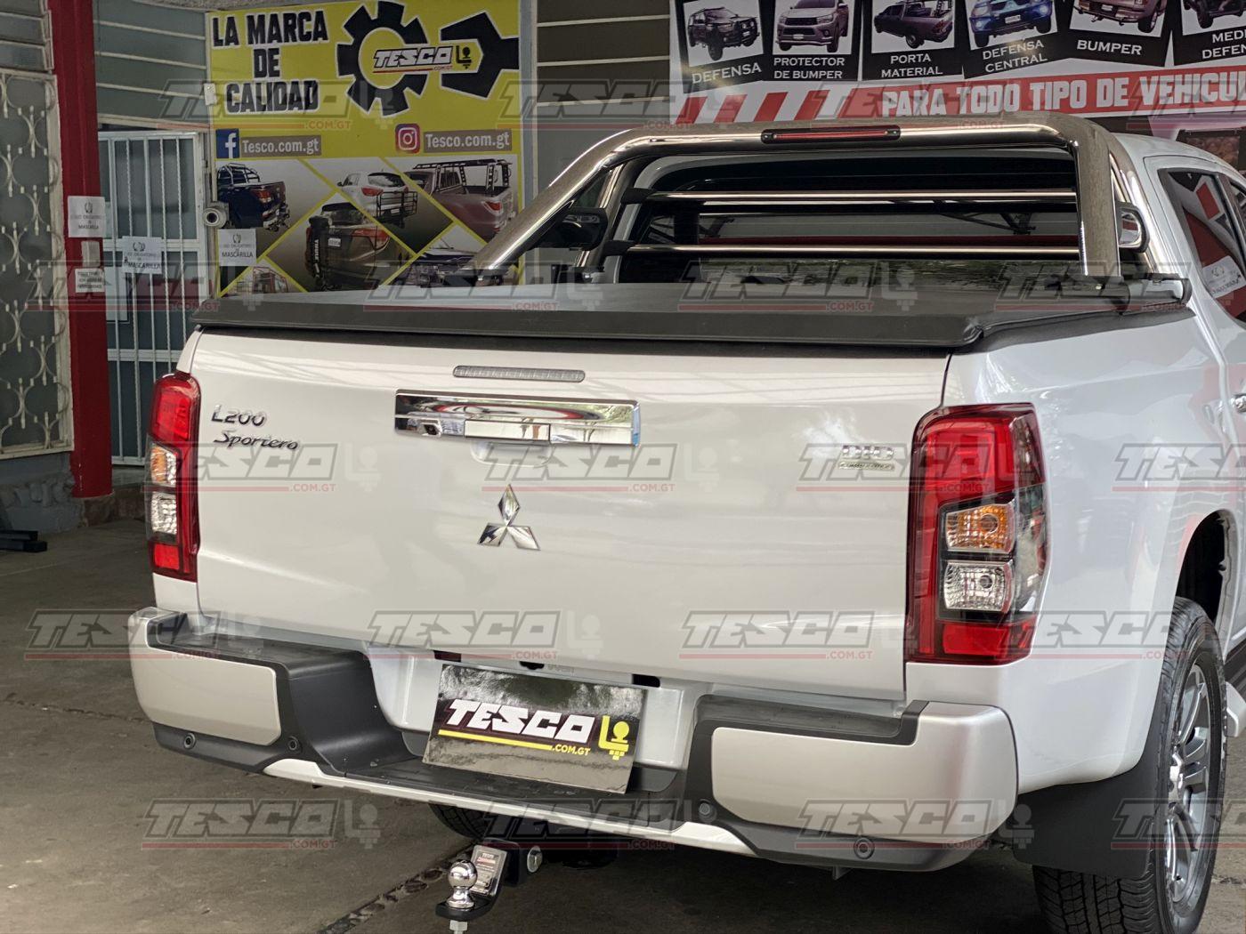 Halador Custom Mitsubishi L-200 Mod 1984/2022 - Imagen 8