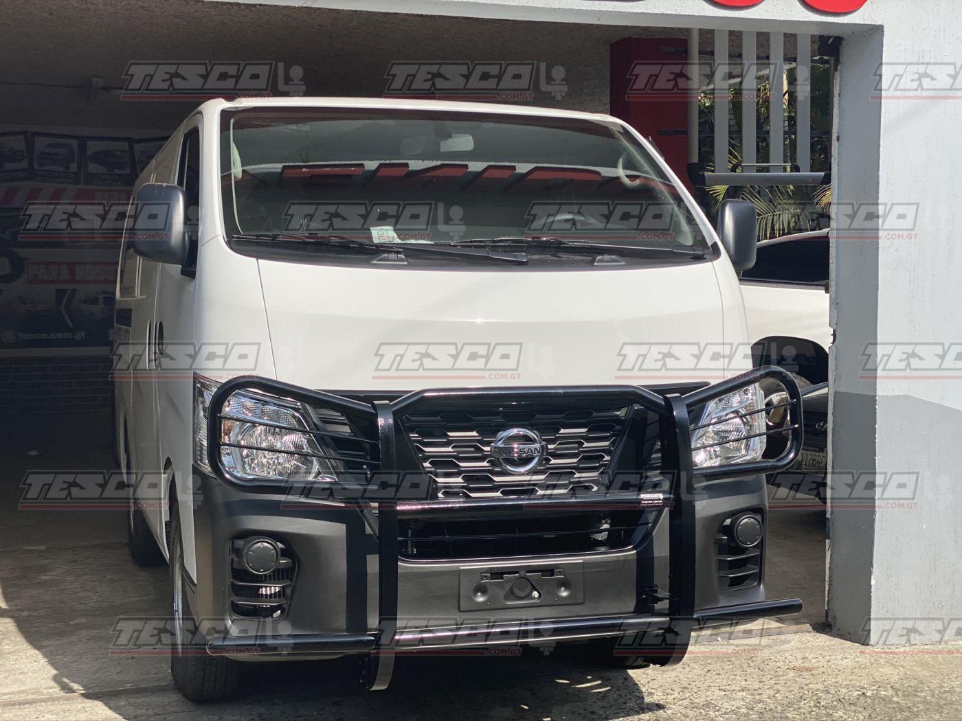 Toyota Hiace T/Bajo Nissan Urban Delantera, Trasera Mod 13/22 - Imagen 2